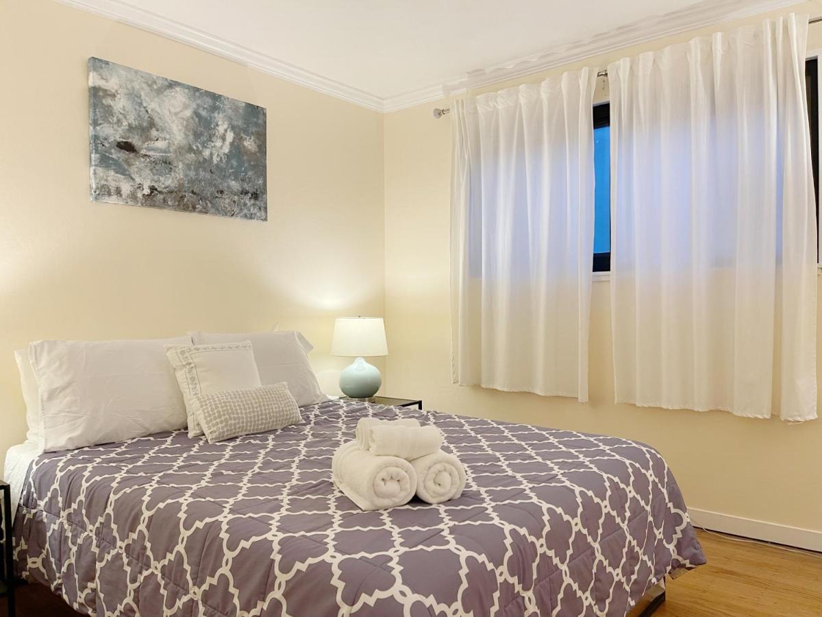 @ Marbella Lane - 3br Stylish House Near Sf Hébergement de vacances