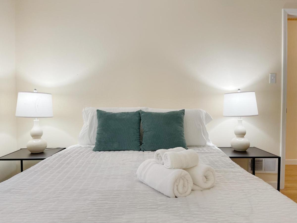 @ Marbella Lane - 3br Stylish House Near Sf Hébergement de vacances Daly City